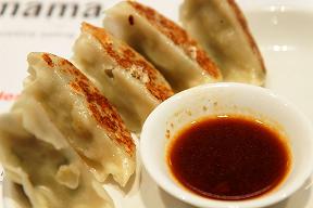 Flickr_-_Roger_T_Wong_-_20100130-44-Gyoza_at_Wagamama_in_Christchurch