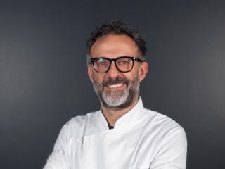 Massimo-Bottura-for-Ristorante-Italia-by-Filipe-Barranco-web-320x240