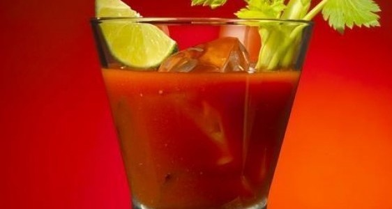 Bloody-Mary-Cocktail-562x330